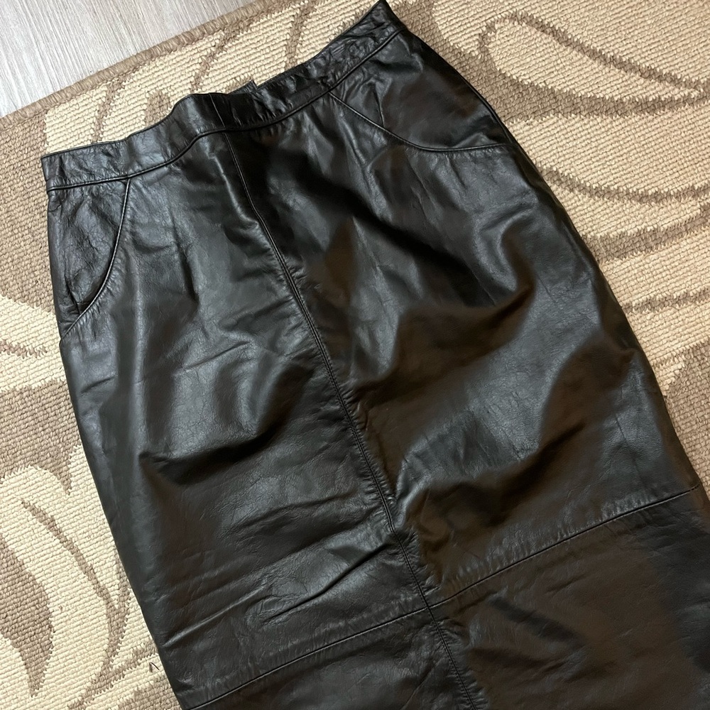 Vintage real leather midi skirt - size S